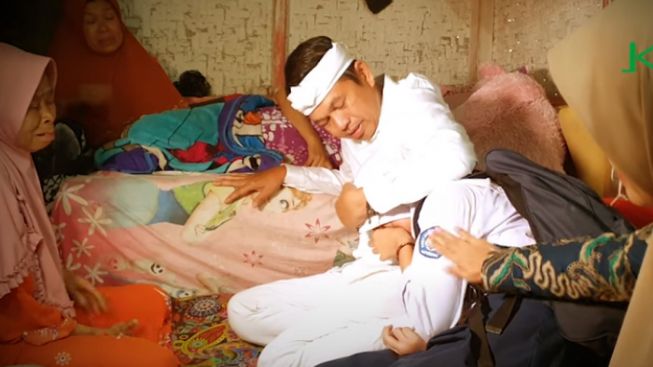 Regina Jadi Anak Angkat Dedi Mulyadi, Siswi Disabilitas Korban Bully, Ibu Buta-Komplikasi, Ayah Kawin Lagi