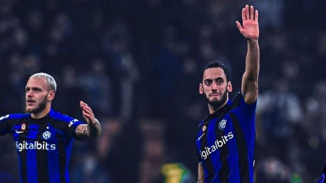 Masih Baper, Hakan Calhanoglu Ungkap AC Milan Terkena Karma Usai Olok-olok Dirinya