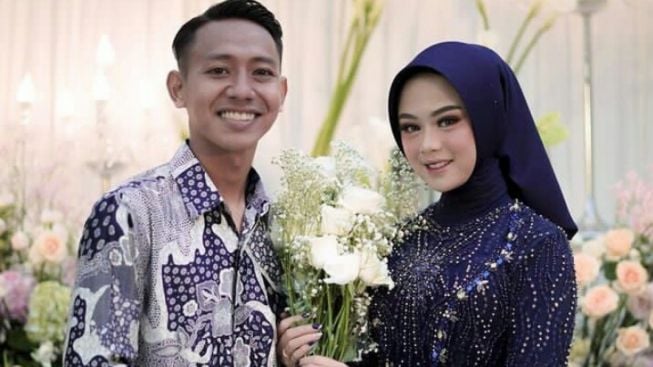 Sederet Potret Devi Novela yang Baru Dilamar Wonderkid Persib Bandung Beckham Putra Nugraha, Cantik dan Manis