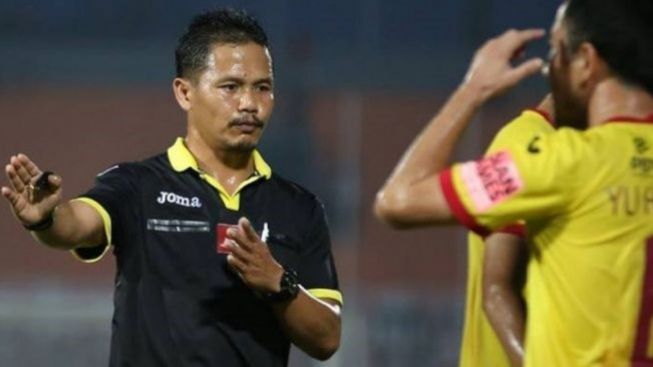 Wasit Terbaik FIFA Versi Panser Biru, PSIS Semarang Tundukkan Dewa United 3-2, Inilah Profil Iwan Sukoco