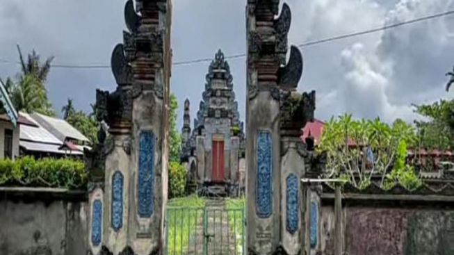 Warga Bali Banyak yang Menikah dengan Wanita Dayak di Kalimantan Barat