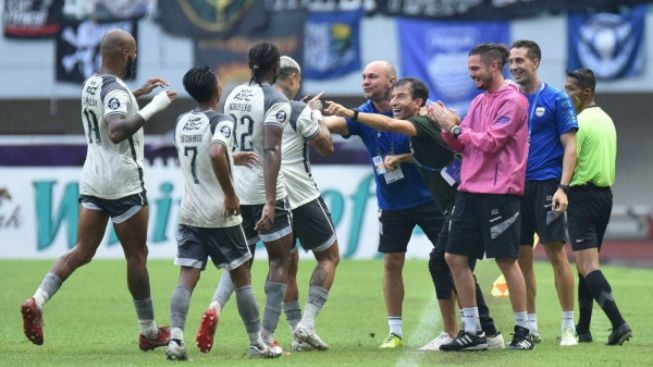 Barito Putera vs Persib: Luis Milla Terpaksa Istirahatkan 2 Pemain Asing, Ricky Kambuaya Dicoret Lagi