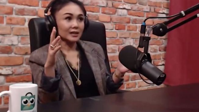 Yuni Shara, Dildo My Best Friend, Nggak Ngerepotin