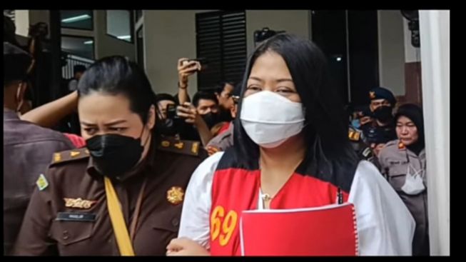 CEK FAKTA: Putri Candrawathi Nekat Bunuh Diri Usai Tahu Ferdy Sambo Meninggal Dunia