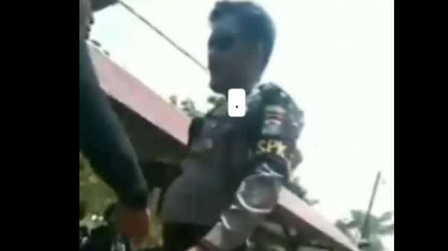 Viral Video Pria Adu Mulut dengan Polisi, Hingga Didorong Perkara Topi Terbalik