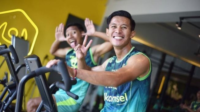 Dicoret dalam 2 Laga Terakhir, Henhen Herdiana Segera Hengkang dari Persib Bandung? Klub Ini Siap Tampung Sang Lord