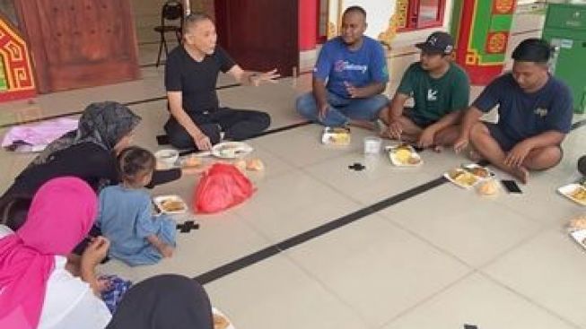Viral! Jusuf Hamka Buka Warung Nasi Kuning The Power Of Shodaqoh, Hanya Rp 3000/Porsi