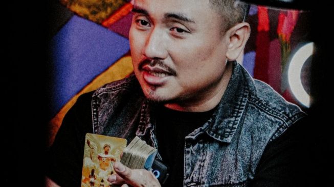 Alshad Ahmad dan Nissa Asyifa Tak Kunjung Berikan Klarifikasi, Denny Darko: Sepertinya Ada