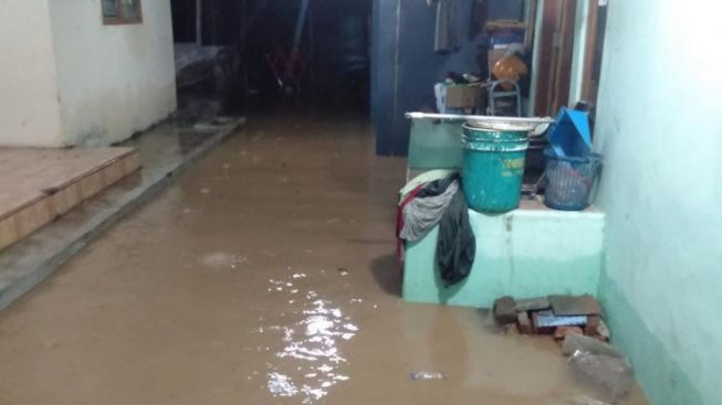 Ribuan Rumah di Cirebon Terendam Banjir, Kini Warga Dievakuasi ke Tempat Aman