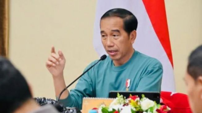 Jokowi Tanggapi Ganjar Pranowo dan Wayan Koster yang Beda Pandangan Terkait Timnas Israel, Akan Beri Sanksi?