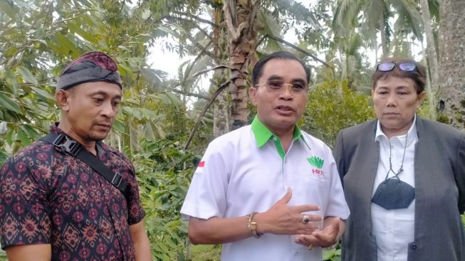 Blusukan ke Desa, Ketua HKTI Provinsi Bali Gagas Desa Durian