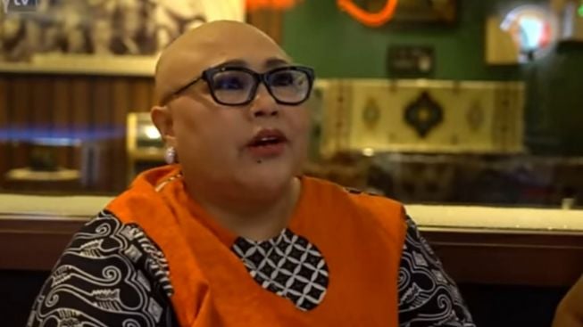 Cerita Sedih Nunung Srimulat, Rambut Rontok Hingga Dicukur Botak