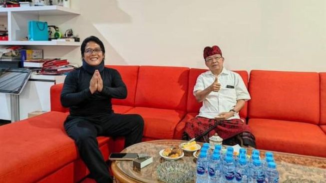 Makin Romantis Duo Kader PDIP Bali Berjumpa, Senyum Koster-Giri Prasta Bantah Isu Kerenggangan