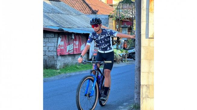 Unik, Siswa SMA di Denpasar Ini Rayakan Kelulusan Dengan Bersepeda Keliling Bali Sambil Kumpul Donasi Belasan Juta