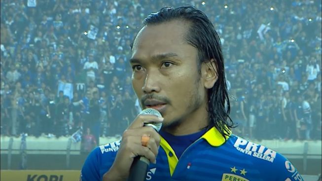Back Home! Dibuang Robert Alberts, Luis Milla Pulangkan Hariono ke Persib Bandung? Bobotoh Temukan Kode di Video