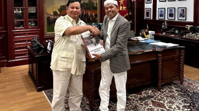 Kuwu Edan Ngefans dan Doakan Prabowo Jadi Presiden