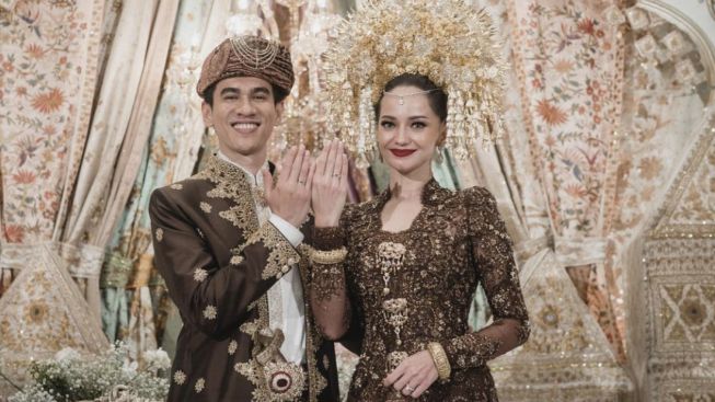 Dipersunting Diplomat Muda, Begini Mahar untuk Enzy Storia yang Penuh Makna