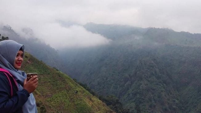 Gunung Rengganis di Situbondo, Surga Pendaki dengan Keindahan yang Memukau