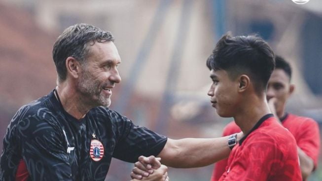 Persija Jakarta Latihan Perdana, Thomas Doll Ungkapkan Ini saat Tiba di Indonesia