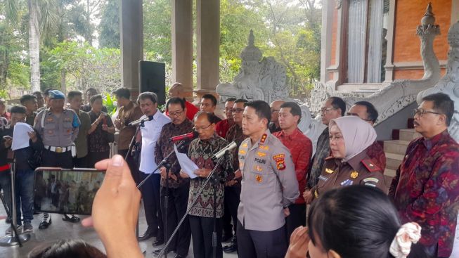 4 Bupati Tidak Hadir Dalam Rapat Koordinasi Bali Era Baru, Wayan Koster Akan Lapor Megawati
