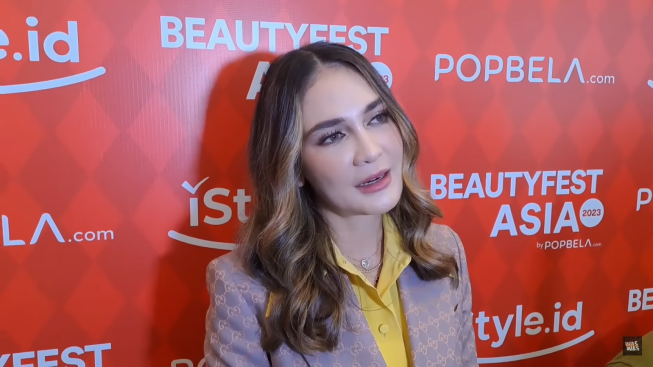 Ditanya soal Support System, Luna Maya Sebut Sosok Maxime Bouttier?
