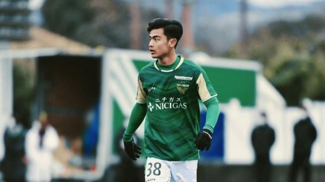 Eks Pemain PSIS Semarang Pratama Arhan Jadi Pahlawan, Netizen Indonesia Salahkan Tokyo Verdy Karena Ini