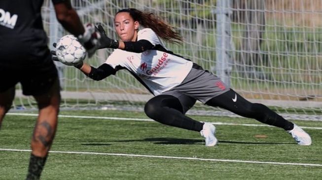 Inilah Iris De Rouw, Kiper Wanita Liga Belanda Berdarah Jawa, Ingin Gabung Timnas Putri Indonesia?