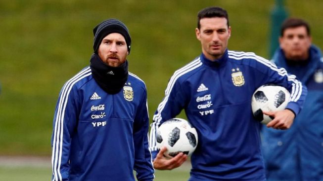 Satu Pemain Argentina Diprediksi Absen, Lionel Scaloni Putar Taktik Cari Pemain Lini Serang, Pengganti Messi?