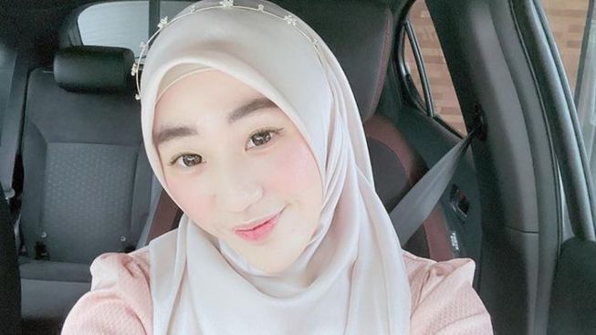 Larissa Chou Tak Ikut Geng Janda Glowing Inara Rusli Hingga Ririe Fairus, Netizen: The Real Bidadari