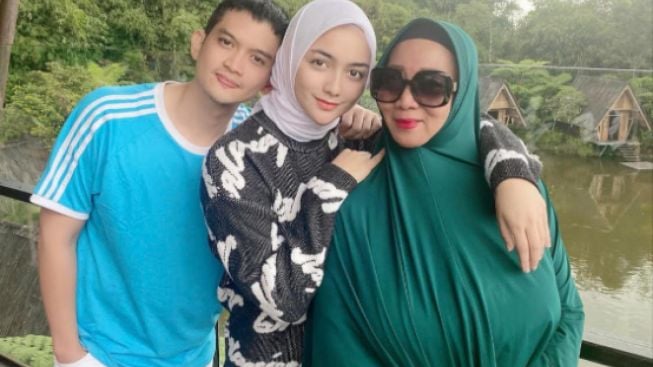 Rezky Aditya Sah Ditetapkan sebagai Ayah Biologis Anak Wenny Ariani, Ibu Citra Kirana Tulis Pesan: Semoga...