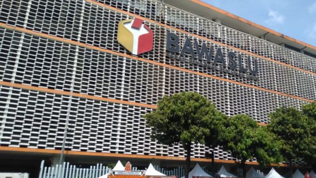 Waduh! Ada Timsel Bawaslu Bali Diduga Masih Aktif Berpartai