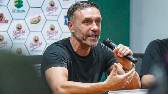 Thomas Doll Ingin Perekrutan Amunisi Asing Persija Jakarta Dipercepat: Pemain Incaran Masih Liburan