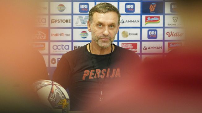 Jawab Keraguan, Thomas Doll Beri Kode Pemain Asing Anyar Persija Jakarta Merapat Pekan Depan