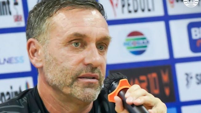 The Jak Mania Protes Keras ke Manajemen Persija Jakarta Buntut Thomas Doll Tak Dapat Pemain Asing: Pelatih Hebat Tidak Dengan...