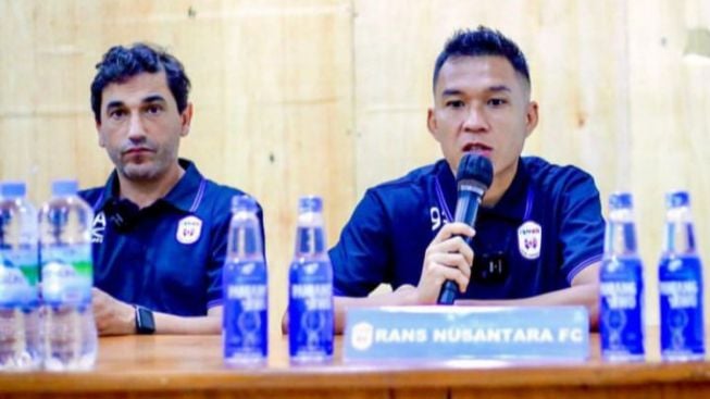 Eks Persib Bandung Erwin Ramdani Klarifikasi soal Kartu Merah: Pentingnya Menit Bermain bagi Saya