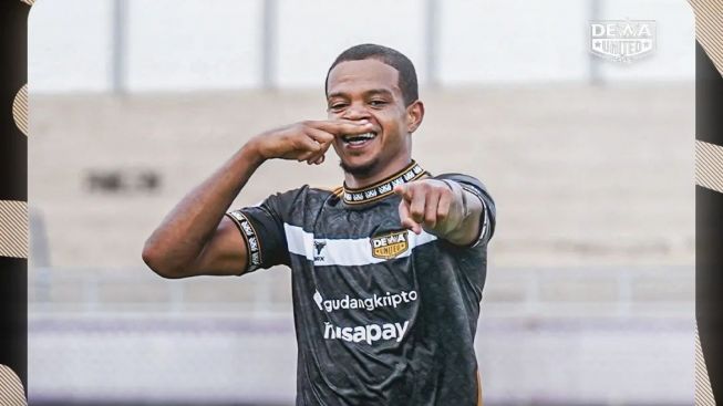 Makin Gacor, Alex Martins Siap Bawa Dewa United Kalahkan Persib Bandung
