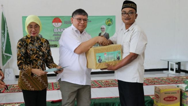 Jajaran Kejati dan IAD Bali Kunjungi Panti Asuhan dan Jompo