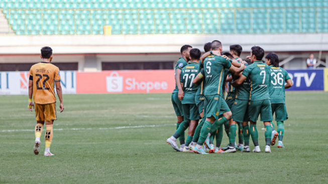 Tanpa Pelatih Miliaran Rupiah Sudah Sumbang 6 Poin, Persebaya Peragakan Tiki Taka Saat Tekuk Persita