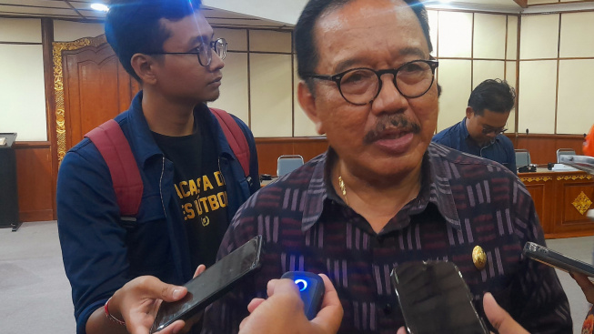 Setelah Lengser, Wakil Gubernur Bali Cok Ace Kembali Jadi Dosen