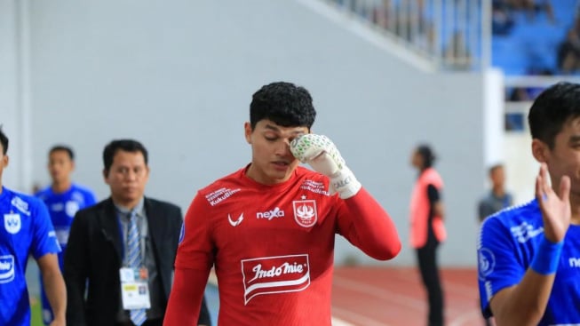 Panen Bullying, Kiper PSIS Semarang Adi Satryo Layangkan Klarifikasi ke Bobotoh dan Panser Biru