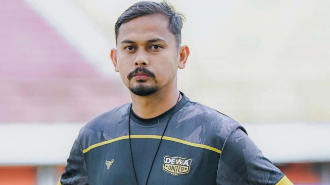 Disambut Anak Dewa, Jelang Duel dengan Persija Jakarta, Dewa United Resmikan Eks Rekan Luis Milla di Persib Bandung