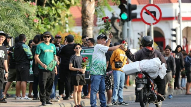 Persebaya Lakoni Derby Suramadu, Bonek Gelar Aksi Simpatik Jelang Derby Jatim Melawan Arema FC Pekan Depan