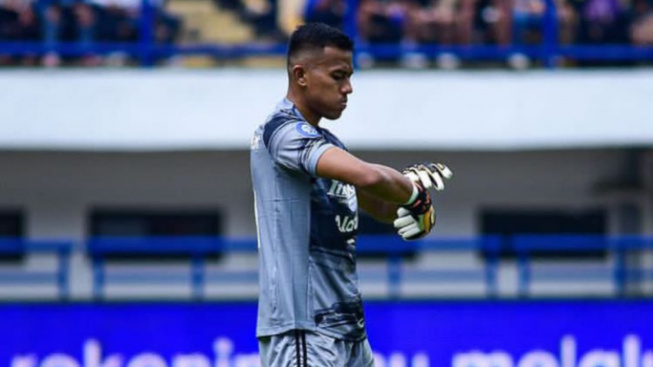 Gawang Persib Terhindar dari Kebobolan Berkat Aksi Teja Paku Alam, Bobotoh Sebut Cosplay Mantan Kiper Juventus