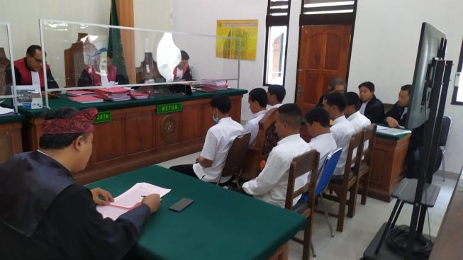 Ngeri, Polisi Tak Berdaya! Begini Aksi Brutal Pengeroyokan Gung Cipta di Padangsambian