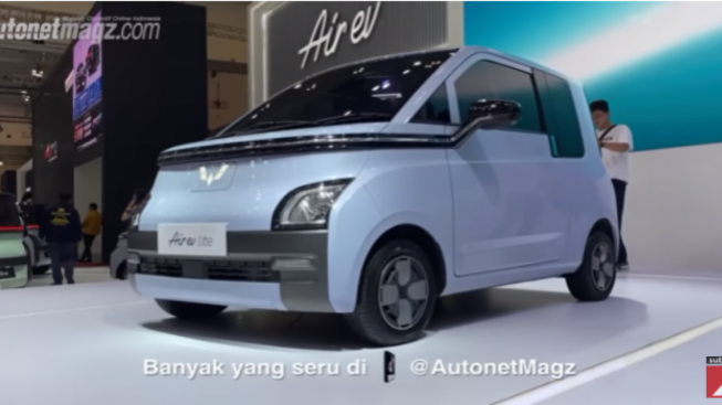 Pamerkan Air Ev di IEMS 2023, Wuling Motors Beri Kesempatan Pengunjung Untuk Cobain Langsung Kendaraan Listriknya