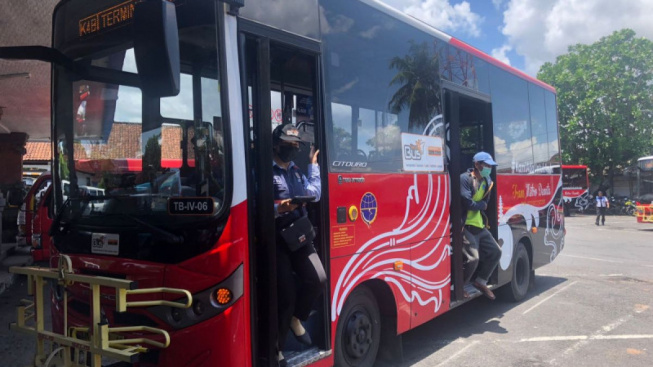 Banyaknya Pelancong jadi Alasan Bali Bangun LRT, Nasib Trans Metro Dewata Gimana?