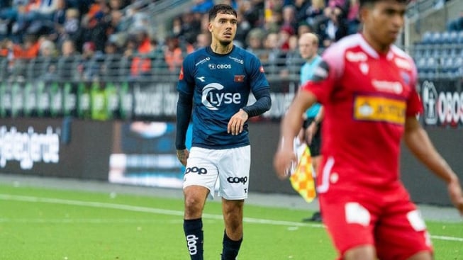 Shayne Pattynama Gagal Bawa Viking FK Menang Usai Terima Kekalahan dari Tromso dengan Skor 3-4, Rating Turun