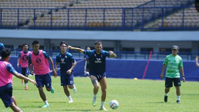 Akui Senang Kembali ke Persib Bandung, Pemain Rp3,48 Miliar Ini Dipertahankan Bojan Hodak?