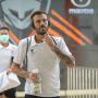 Persib Bandung Resmikan Tyronne del Pino, Luis Milla Bocorkan Gaya Main di Musim Depan