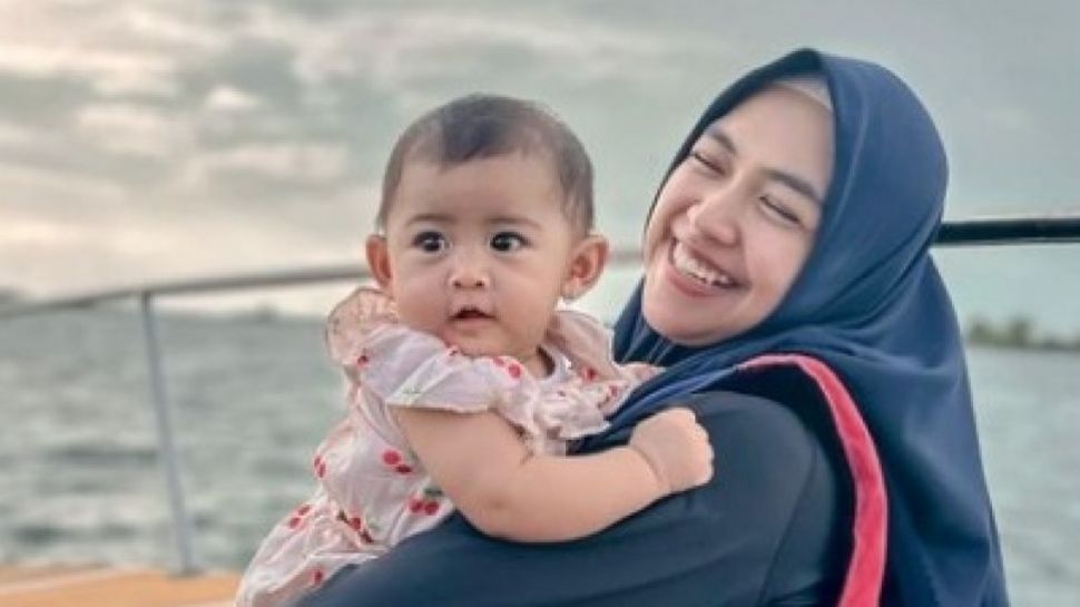 Profil dan Biodata Lengkap Ria Ricis Ibu Moana dan Istri Teuku Ryan